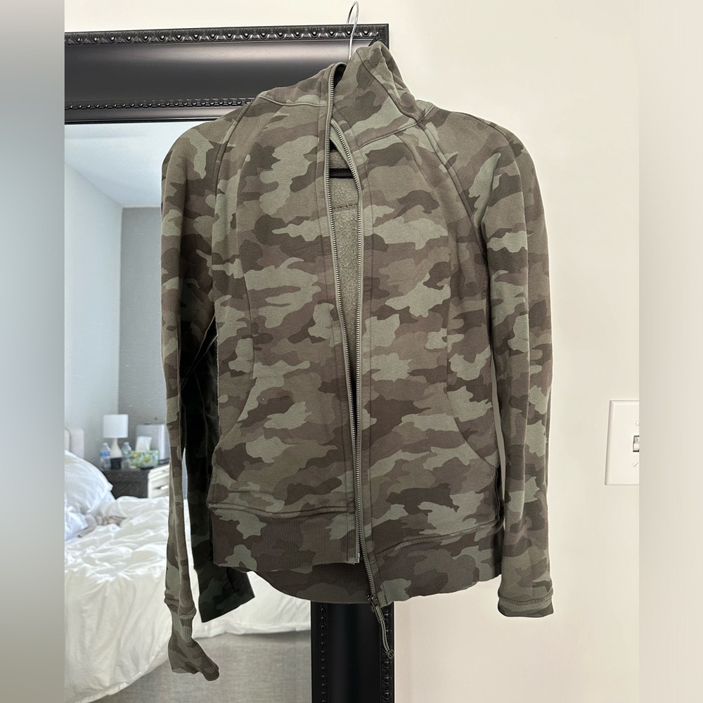 Lululemon Army print jacket